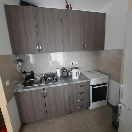 Jovana アパート *